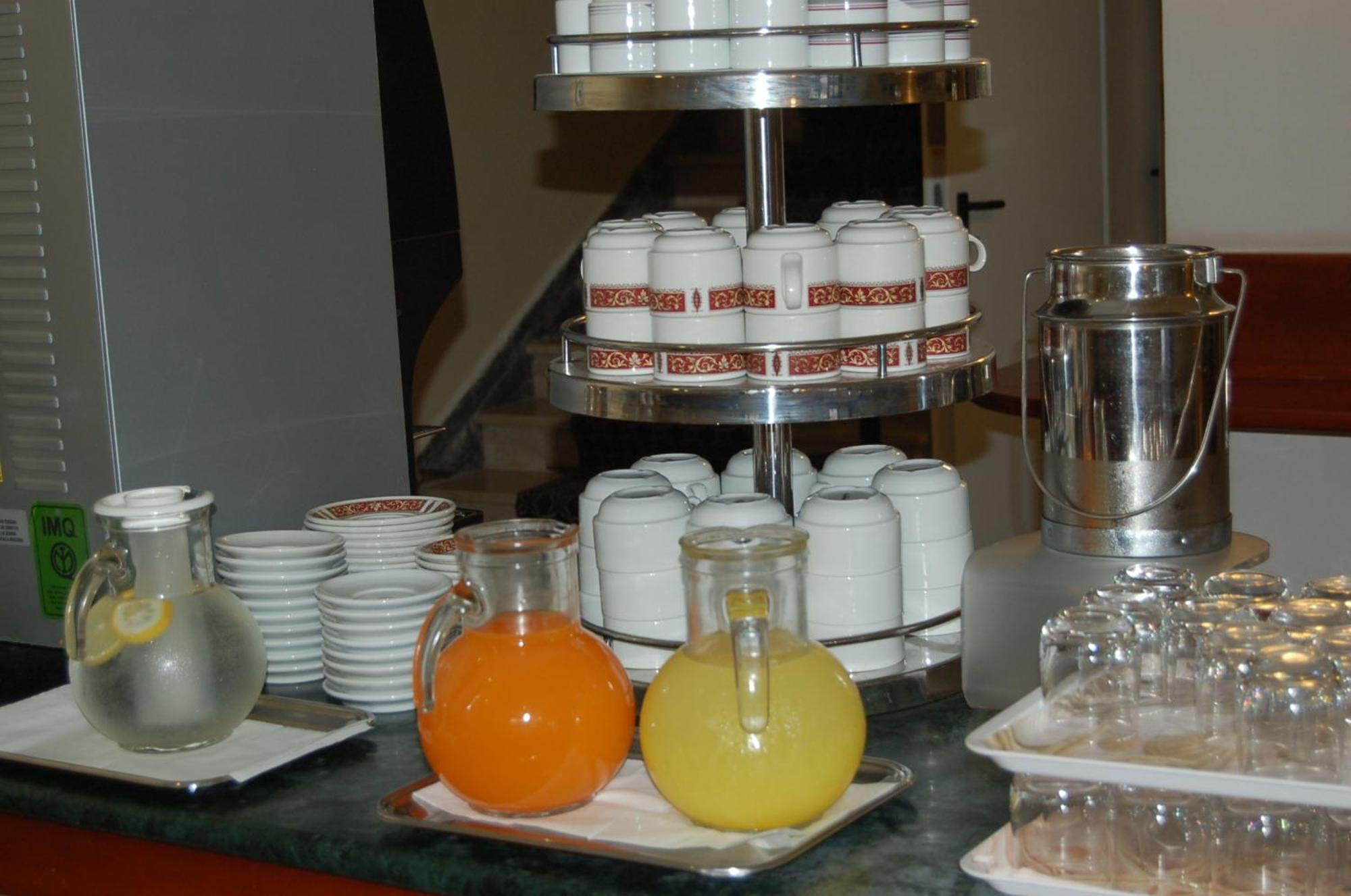 Hotel Brig Cattolica Luaran gambar
