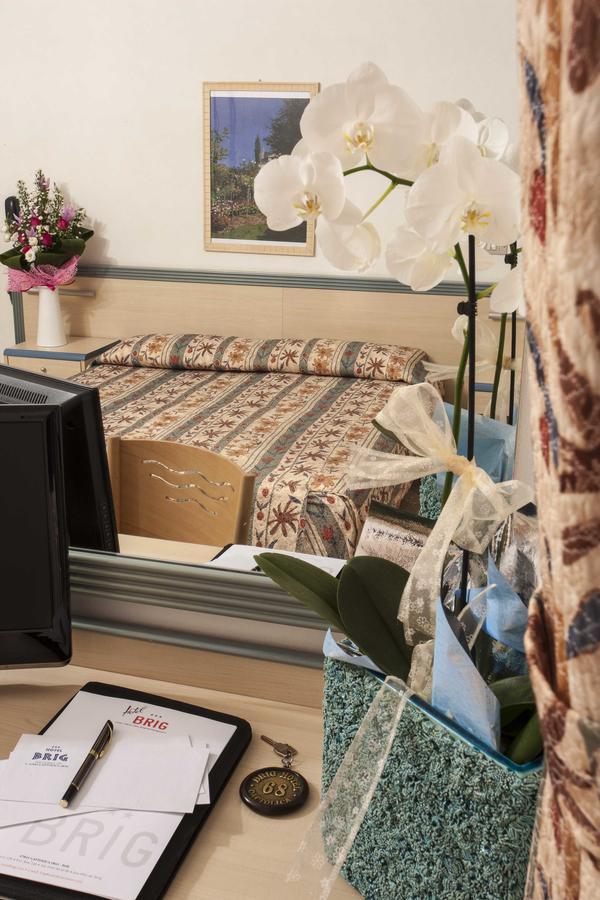 Hotel Brig Cattolica Luaran gambar
